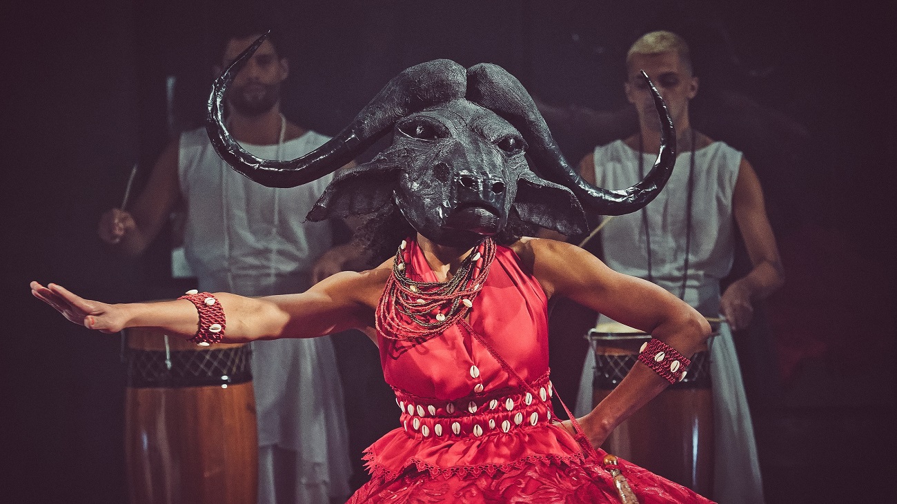 Em março, Companhia de Teatro Heliópolis faz curtíssima temporada de premiada montagem CÁRCERE ou Porque as Mulheres Viram Búfalos. As apresentações ocorrem entre os dias 6 e 15/03, somente às sextas e aos sábados, às 20h, e aos domingos, às 18h, em sua sede – na Casa de Teatro Mariajosé de Carvalho, no Ipiranga.