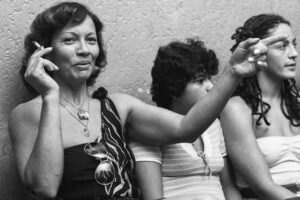 “Mulheres da Boca”: nova exposição do MIS recupera imagens de documentário gravado na Boca do Lixo, polo do cinema independente brasileiro