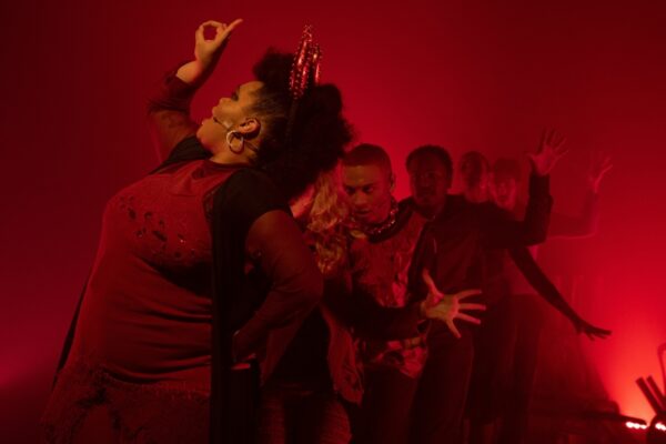 Premiado musical “A Igreja do Diabo” entra nas últimas semanas de temporada em São Paulo