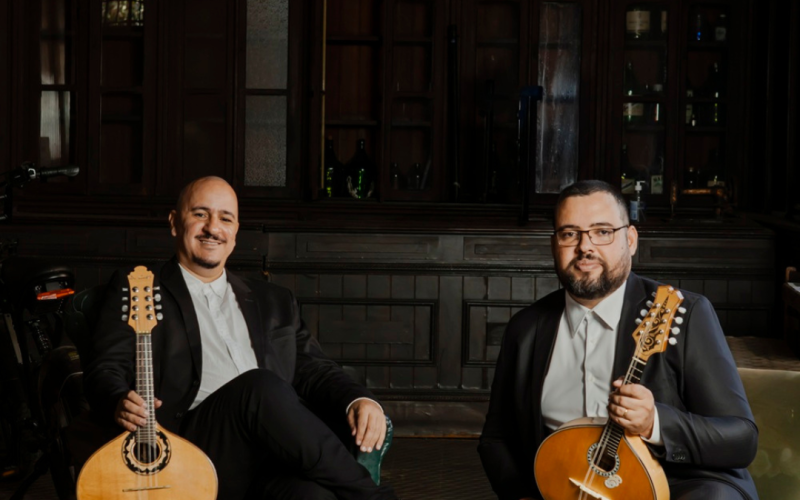 Música: Dois bandolins