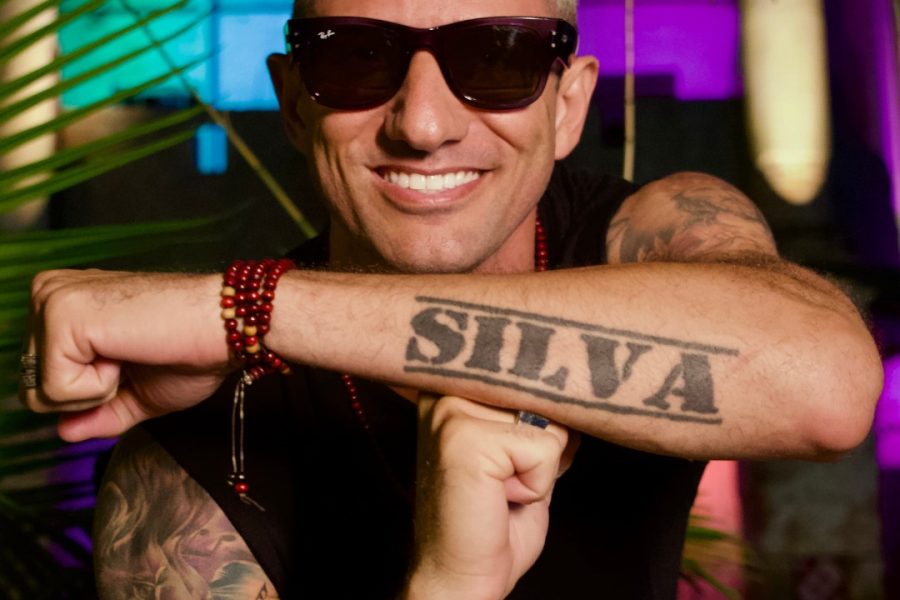 Roger Silva lança seu novo estilo “good vibes” após 18 anos de carreira