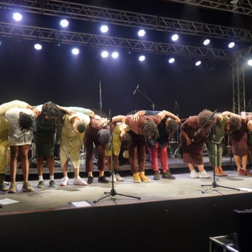 Aláfia sobre ao palco do Sesc Osasco para celebrar 10 anos