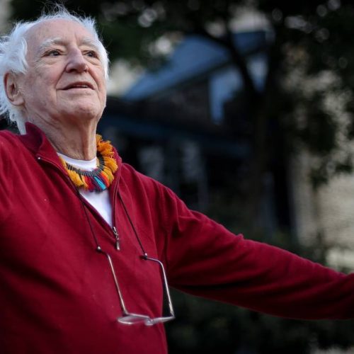 Morre Zé Celso, criador do Teatro Oficina e tradutor do tropicalismo para os palcos