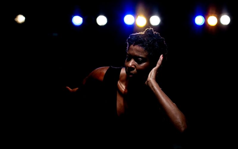 Companhia de Teatro Heliópolis abre inscrições para oficinas gratuitas de dança e corpo