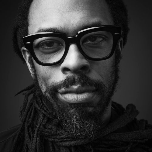 Rodrigo Carneiro:                                                   Memórias entre música e cultura pop