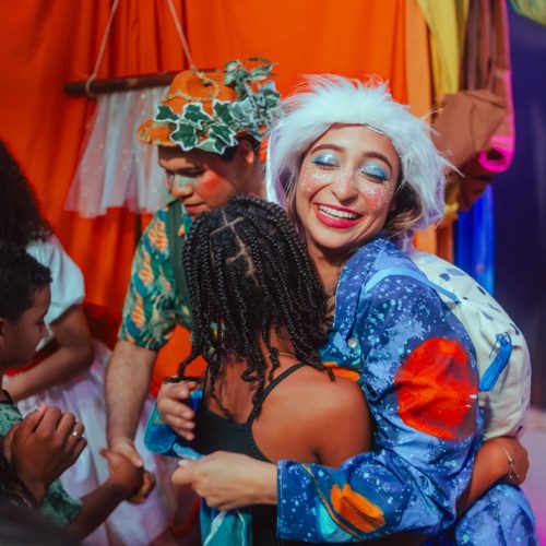 Projeto cultural leva teatro para crianças de escola pública em Brasília